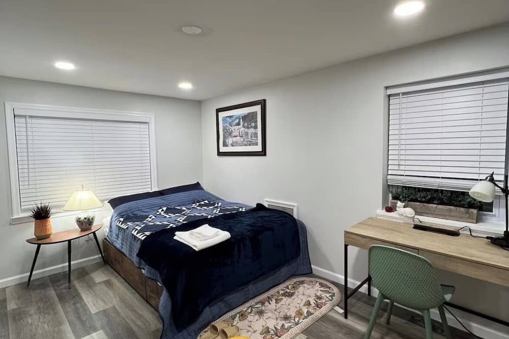 Farm Studio W/Bath+kitchen+laundry. Home Gym+sauna