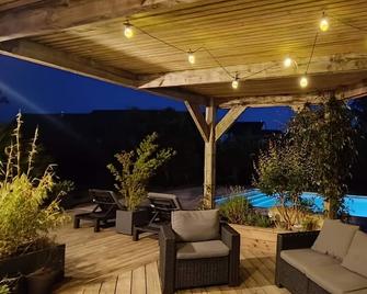 Large family house, with private pool - Mauges-sur-Loire - Patio