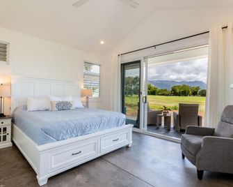 Kauai Tradewinds 4 Bedroom Home by RedAwning - Princeville - Habitación