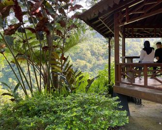 Camp de Katarina - Bogor - Restaurante