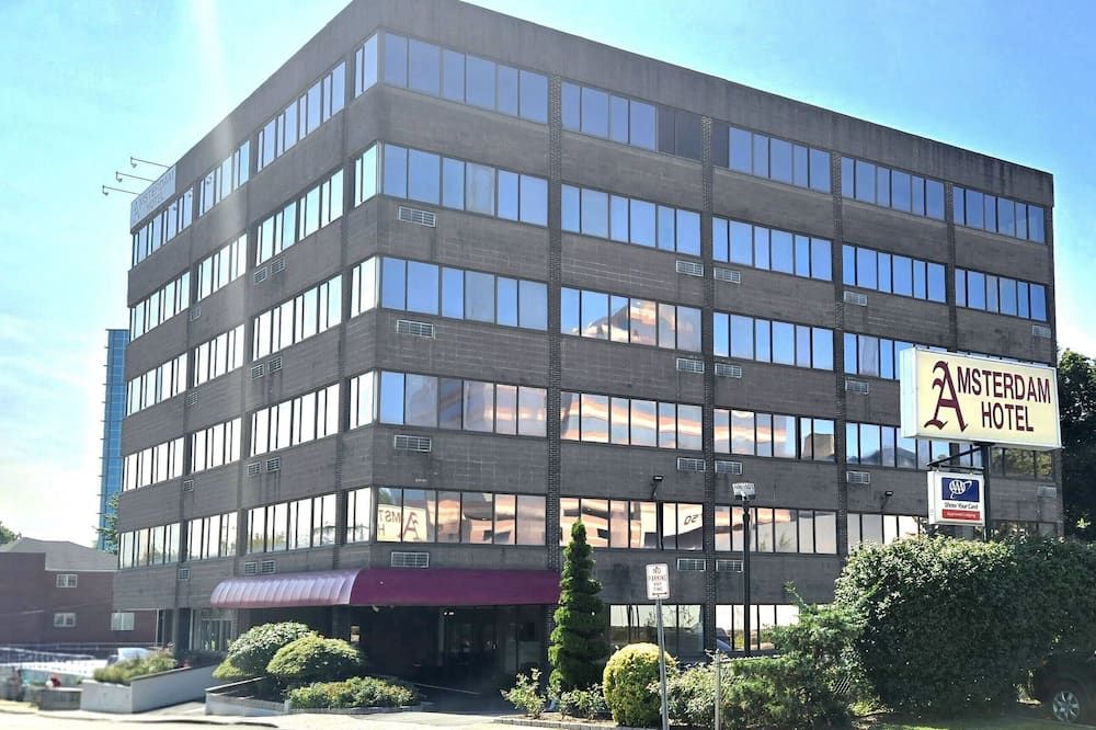 Amsterdam Hotel - Stamford - Gebäude