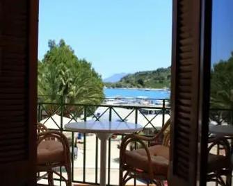 Verdelis Inn - Palaia Epidavros - Balkón