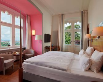 هوتل شلوس إكبرج - درسدين - غرفة نوم