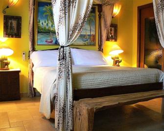 Antigua B&B - Potenza Picena - Camera da letto