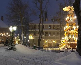 Aparthotel Deutscher Kaiser Ferienwohnungen - Oberwiesenthal - Budynek