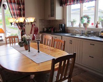 Tössestugan - Östra Sjögar - Dining room