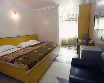 Semper Diamond Lodge - Lagos - Habitación