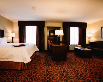Hampton Inn & Suites Minot Airport - Minot - Camera da letto