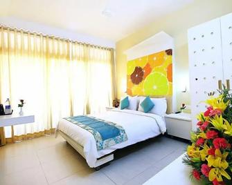 Millennium Continental - Ernakulam - Bedroom