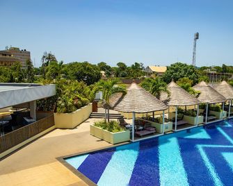 Hotel 2 Fevrier - Lomé - Piscina