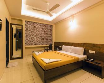 Hotel Darshan Vishwas - Kolhapur - Habitación