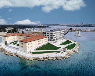 Monumenti Heritage Hotel&Resort - 普拉 - 建築