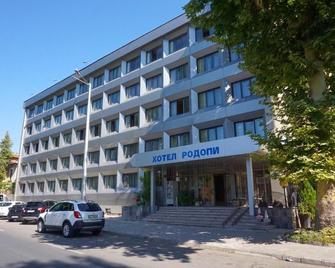Rodopi Hotel - Haskovo - Gebäude