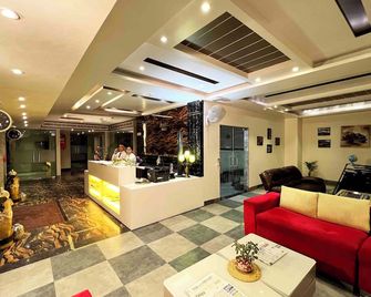 V Hotel Tssg Near Delhi Igi Airport - New Delhi - Hall d’entrée