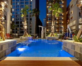 Home2 Suites by Hilton San Antonio Riverwalk - San Antonio - Havuz