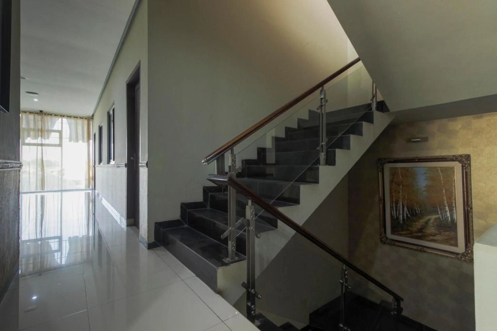 RedDoorz Plus @ Tuparev Cirebon