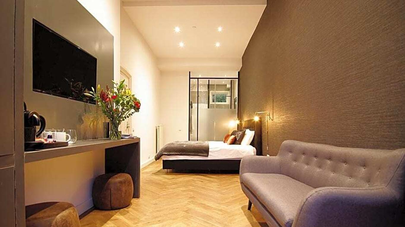 New! 2024 - The Canal Bridge Suites