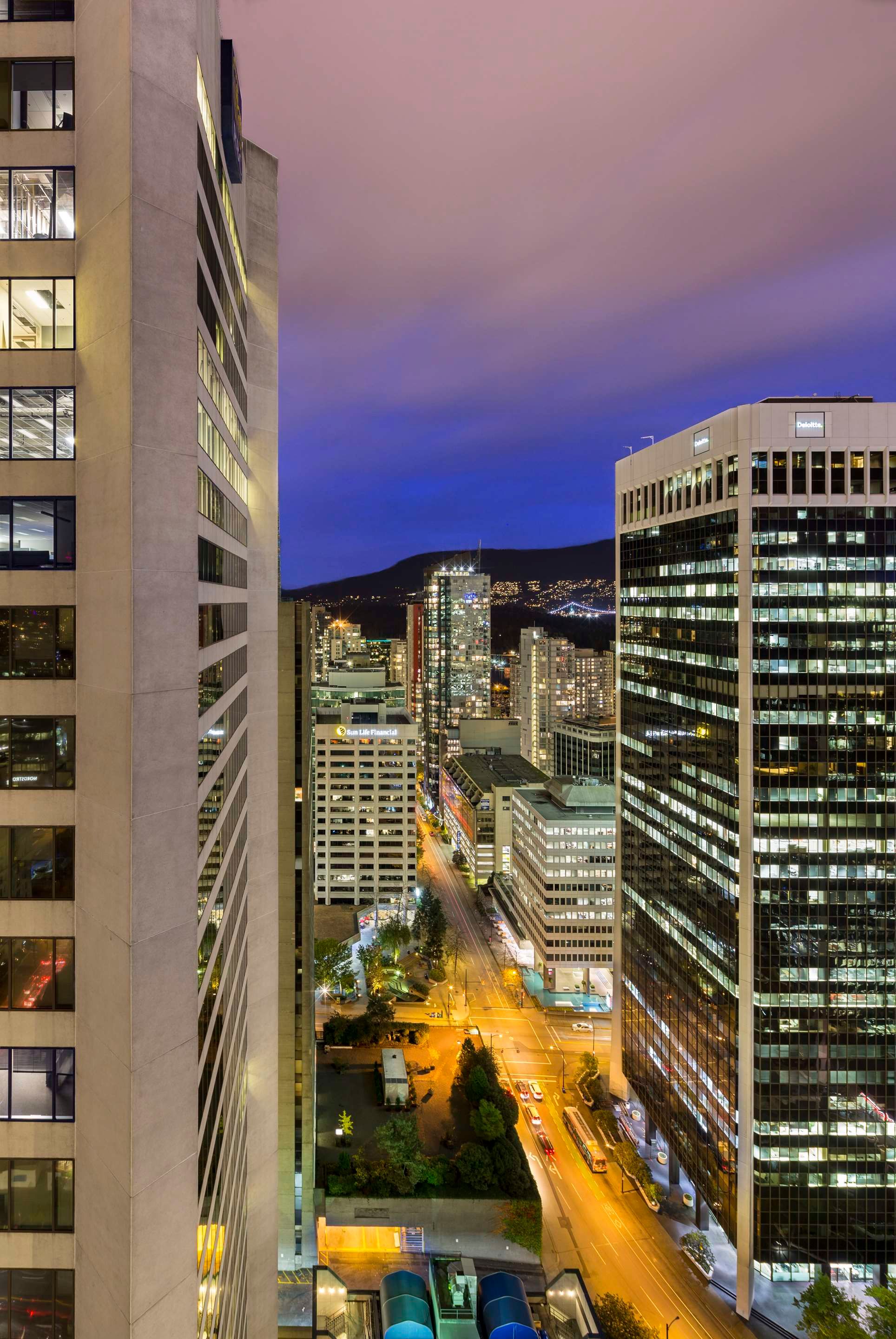 Hyatt Regency Vancouver thumbnail 3