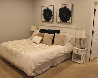 Spacious Home near Silicone Slopes - Eagle Mountain - Bedroom