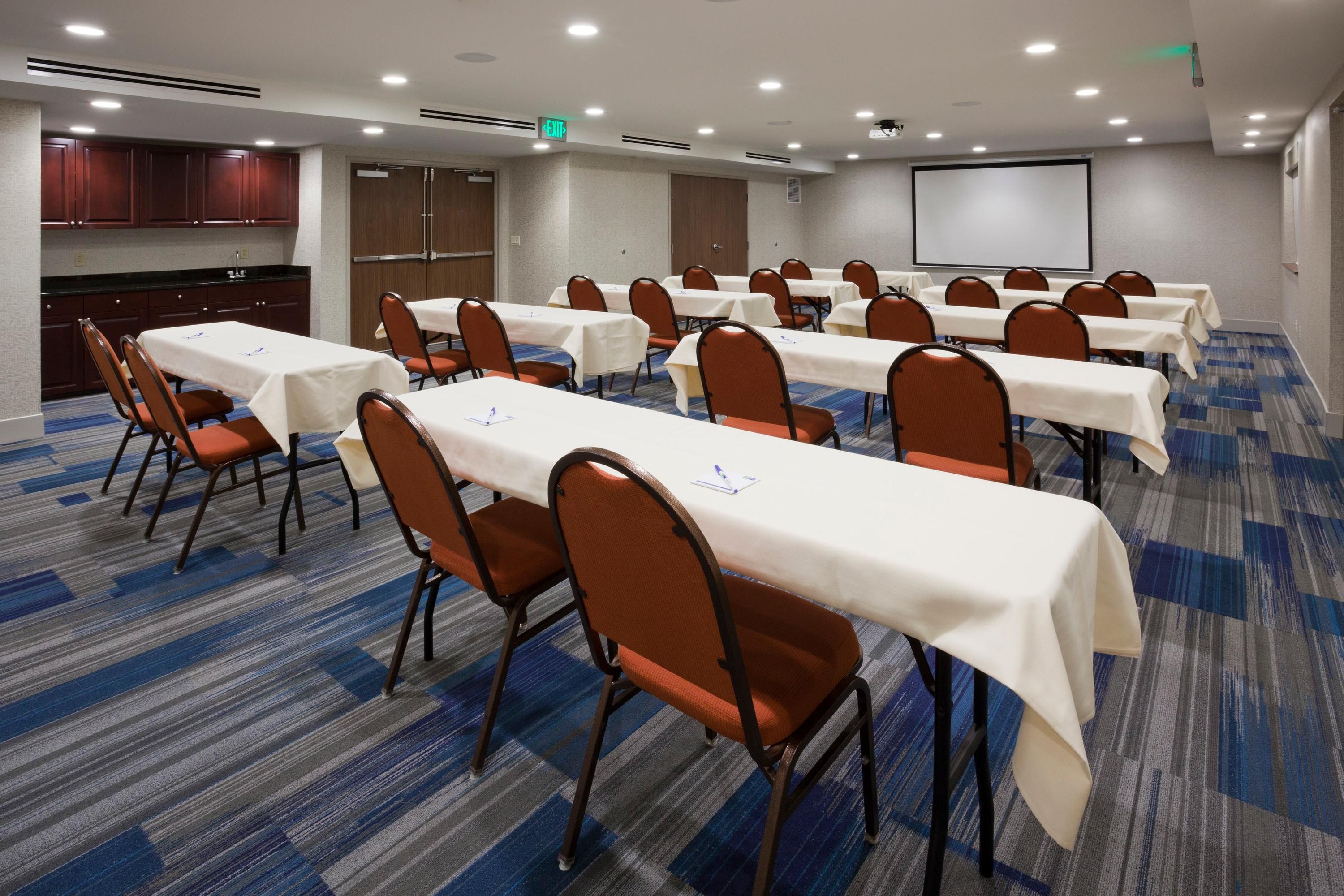 Holiday Inn Express & Suites Minneapolis (Golden Valley) - Mineápolis - Sala de reuniones