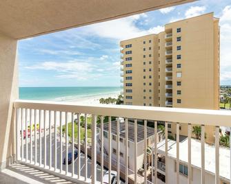 Hampton Inn Daytona Shores-Oceanfront - Daytona Beach Shores - Balkon