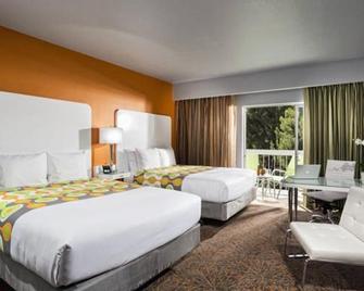 Sportsmen's Lodge Hotel - Los Angeles - Bedroom