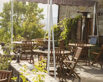 Le Bonheur Dans le Pré - Bonne - Patio
