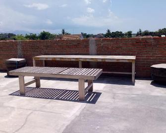 Gandrung City Hostel - Banyuwangi - Patio