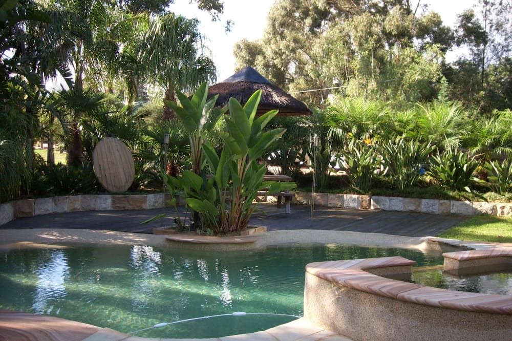 Relaxin - Dural - Vista del exterior