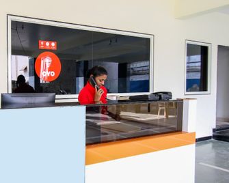 Hotel O 71156 Hotel Jaybee's - Dibrugarh - Front desk