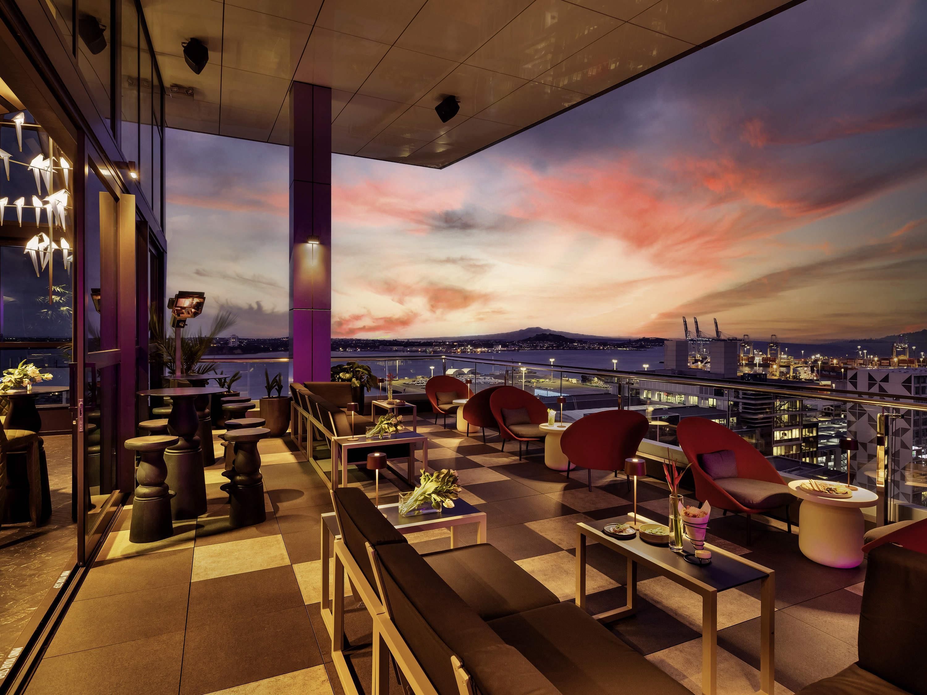 سو/ أوكلاند