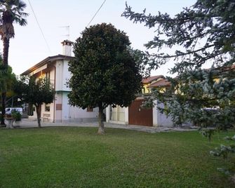 Oliva's House con giardino - Palazzolo dello Stella - Venkovní prostory