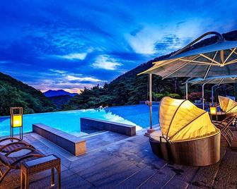 Restree And Forest Resom - Jecheon - Pool