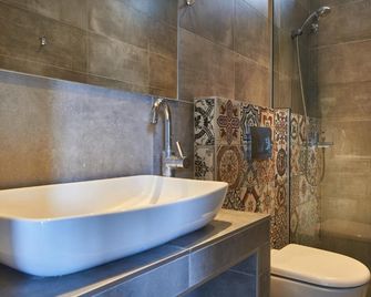 Villa Maria - Toroni - Badkamer