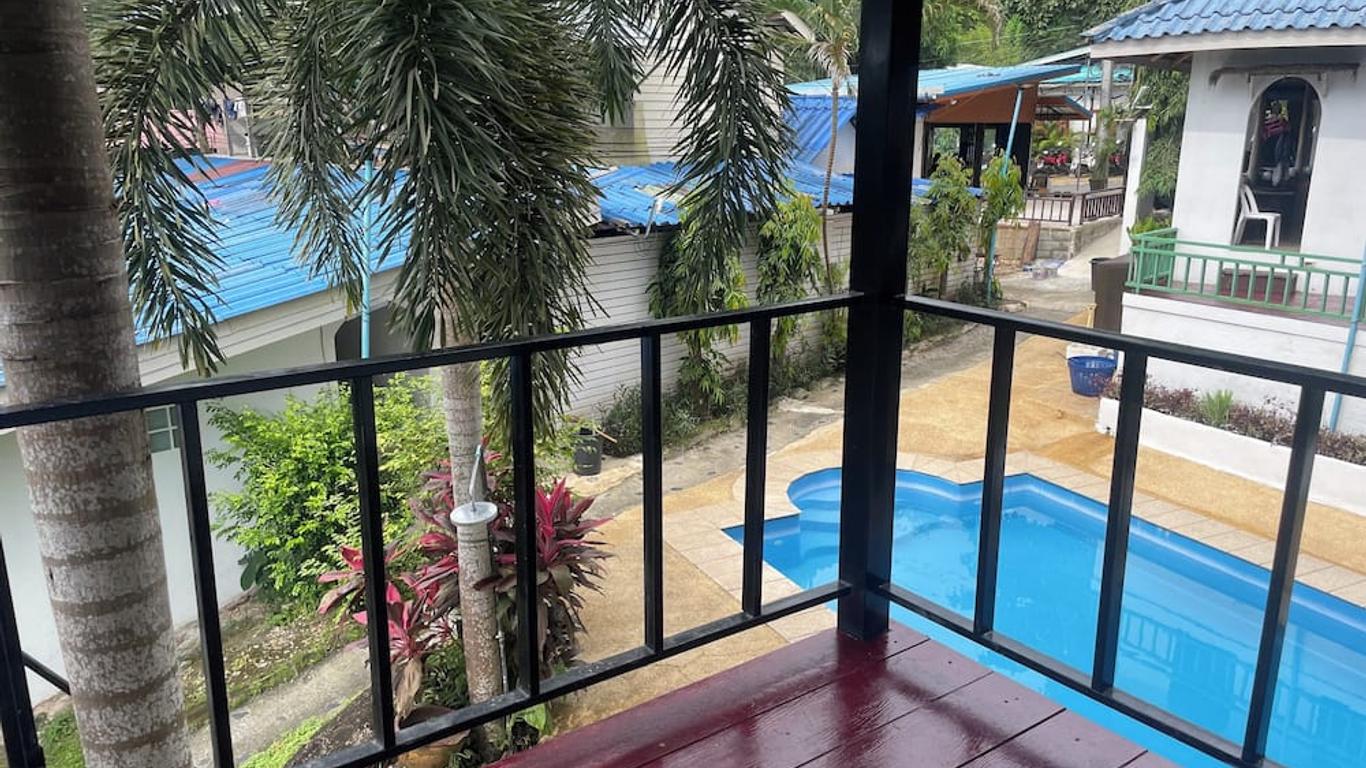 Lonely Beach Pool Resort