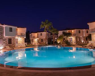 Turay Hotel - Dalyan (Mugla) - Pileta