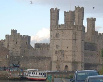Kims Retreat - Caernarfon - Building
