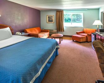 Days Inn by Wyndham Portage/Indiana Dunes National Park - Portage - Schlafzimmer