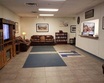 Target Hospitality-Watford City Lodge - Watford City - Lobby