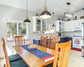 Lake Lovers Paradise Waterfront Home In - Hayden - Comedor