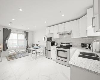 Entire New Cozy And Modern 2-Storey House - فانكوفر - مطبخ