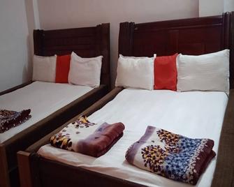 Hotel Chakasha Govindam - Devaprayāg - Bedroom
