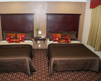 Budget Inn Anaheim - Anaheim - Habitación