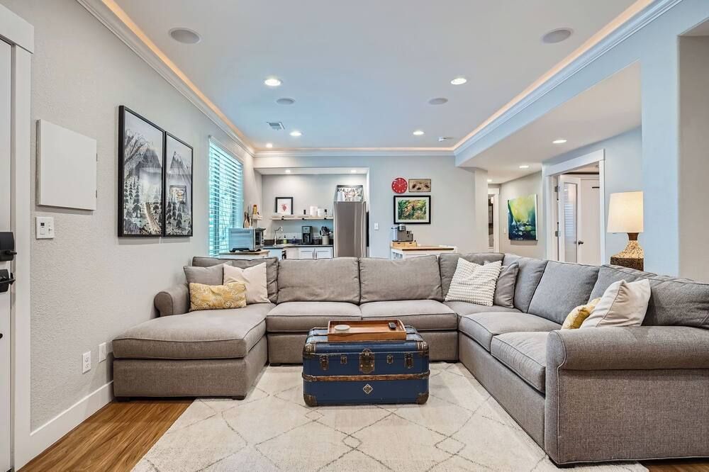 2 Bd Apt/Privt Entry/Denver's Central Park Neighborhood/5 min. to Anschutz - דנבר - סלון