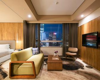 Home Hotel - Taipei City - Living room