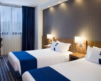 Holiday Inn Express Algeciras - Los Barrios - Schlafzimmer
