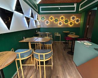 India Hotel and Restaurant - Darbhanga - Bar