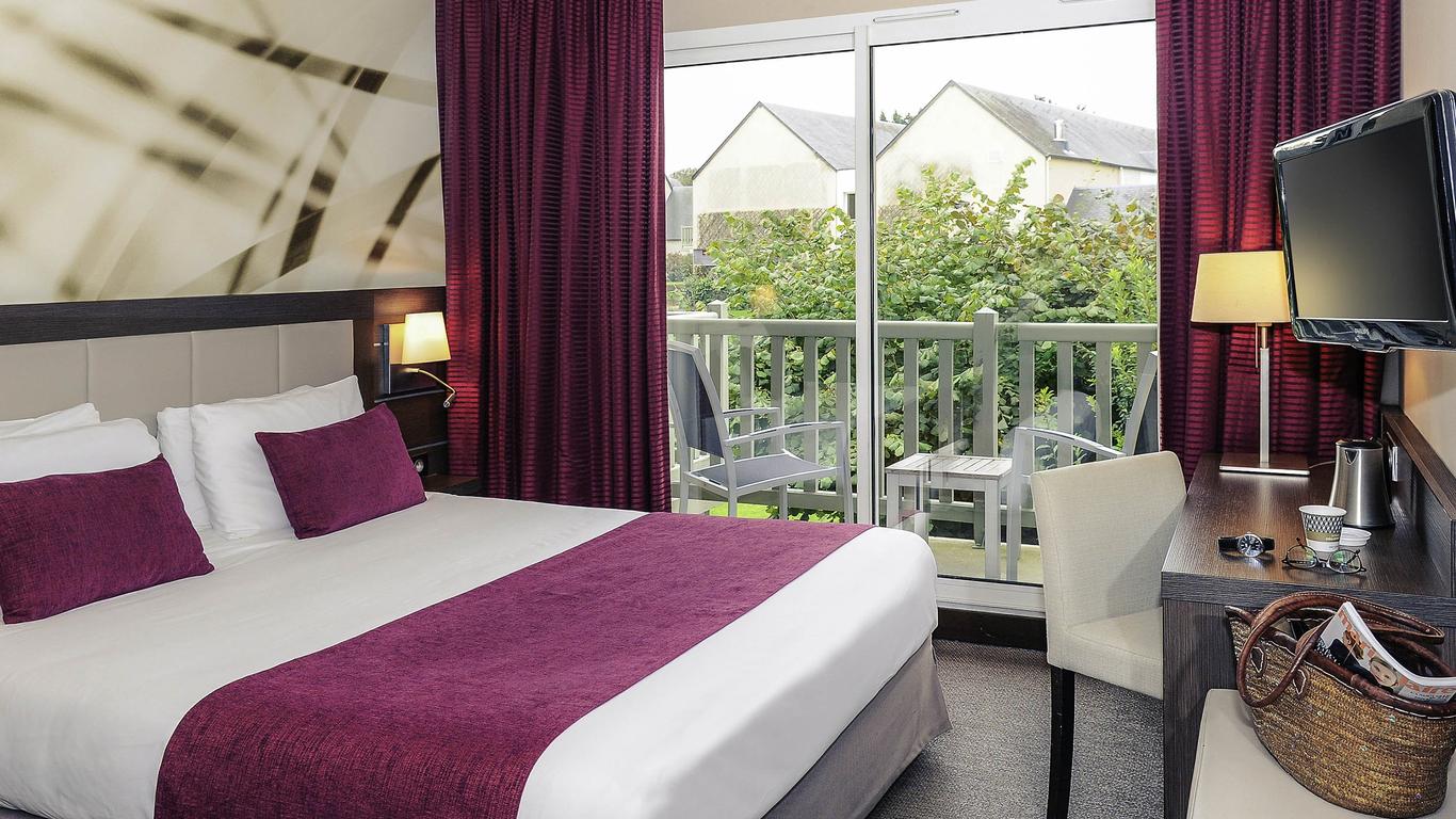 Mercure Omaha Beach Hotel