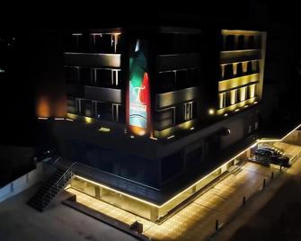 Treehouse Vedanta Pride - Hubli - Gebouw