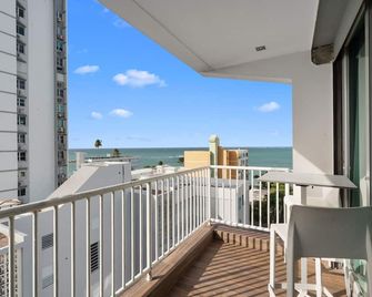 Beachfront | Ocean View | Wi-Fi | Self Check-In - Carolina - Balcony